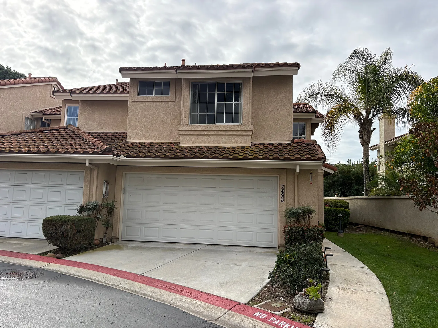 Light-Filled 3BR End-Unit Townhome with Patio & 2-Car Garage