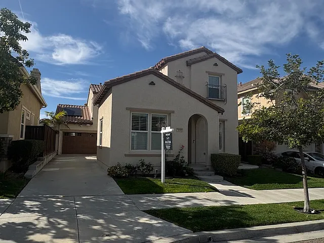 Executive 4S Ranch Home w/ Solar, 3-Car Garage & Downstairs Suite