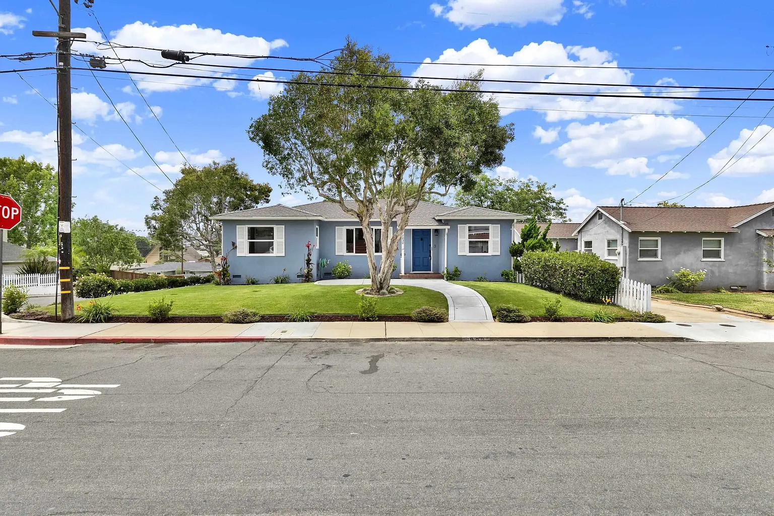 Renovated 4-Bedroom Home with ADU Near the Bay