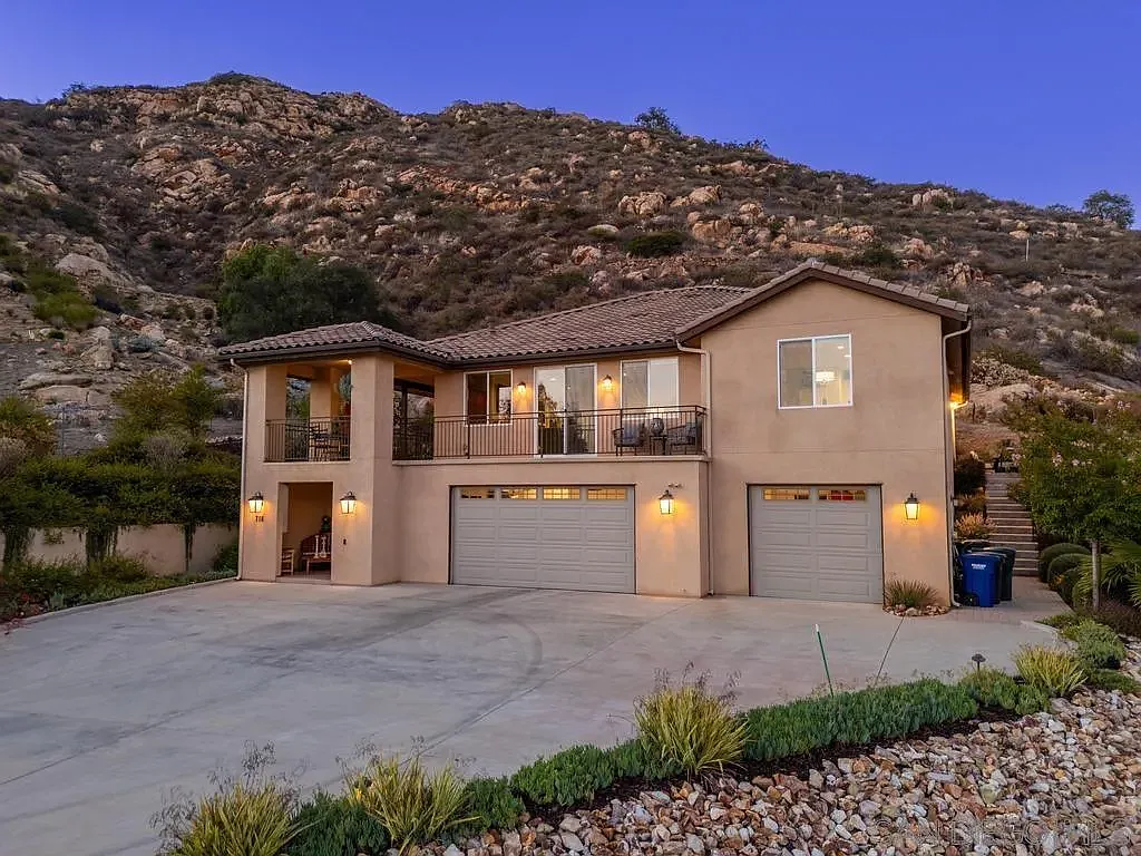 Stunning 2019 Custom Estate | 4.5 Acres | Endless Mountain Views